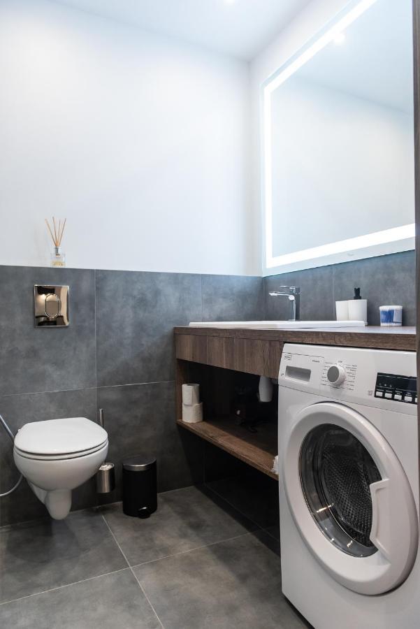 Dream Life Apartment Λβιβ Εξωτερικό φωτογραφία